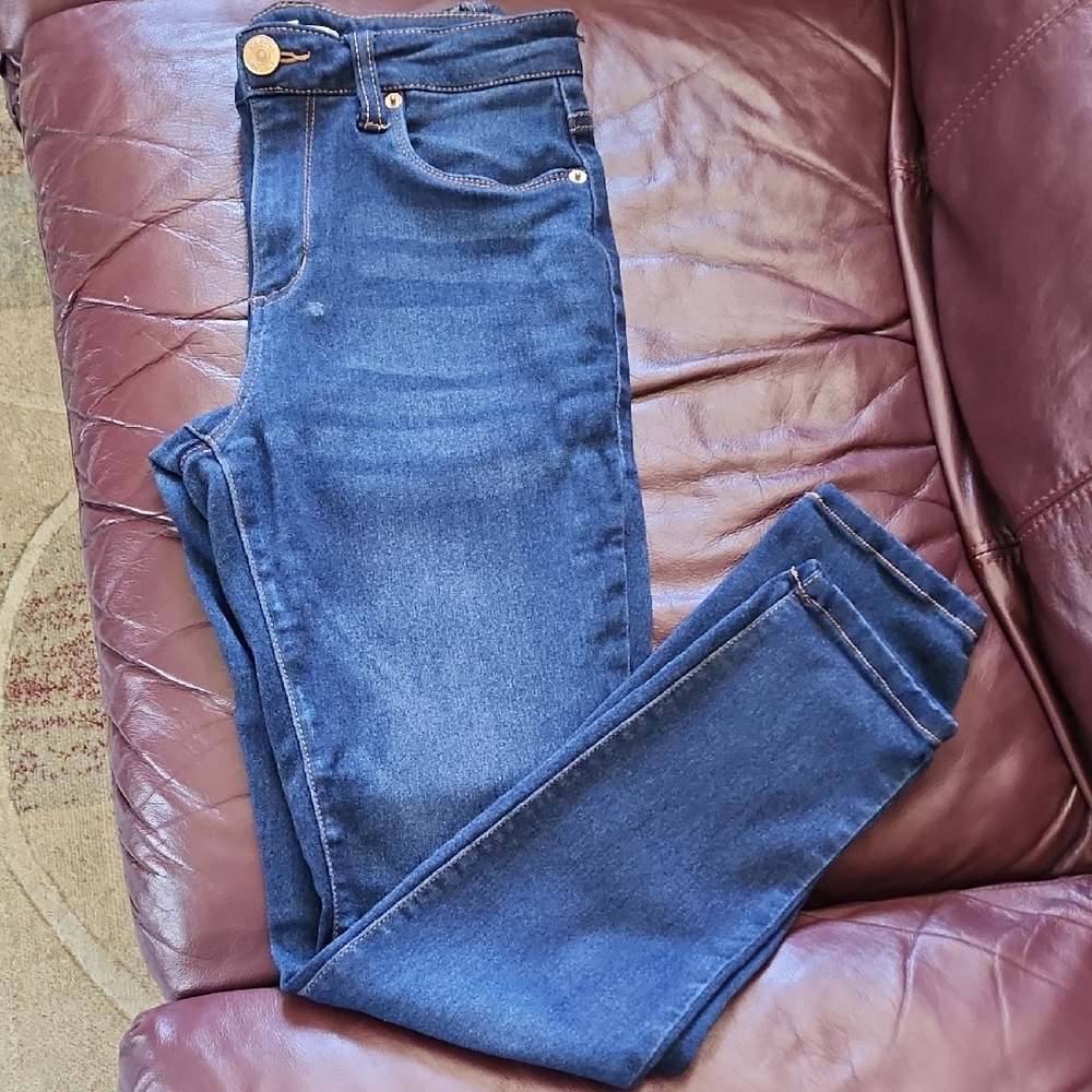 STS Blue Jeans, Size 28 (6)